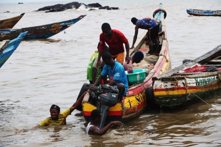 Croissance bleue en Afrique : Quelle place pour la pêche artisanale et les communautés côtières ?