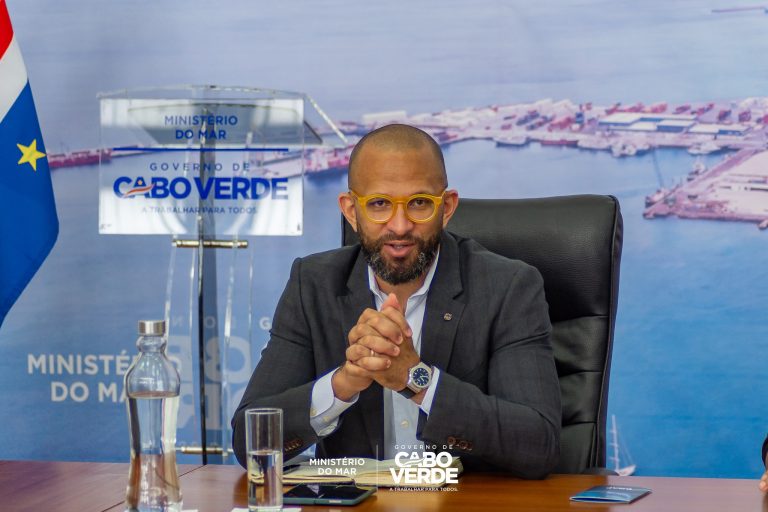 <strong>FITI : le gouvernement de la République de Cabo Verde officialise la création du groupe national multipartite</strong>