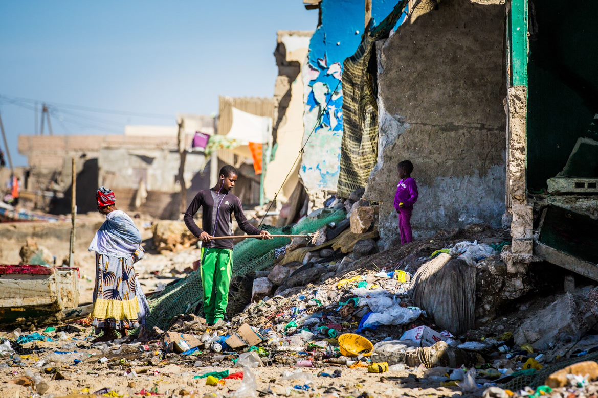 Read more about the article Plastic pollution in West Africa: The World Bank sounds the alarm